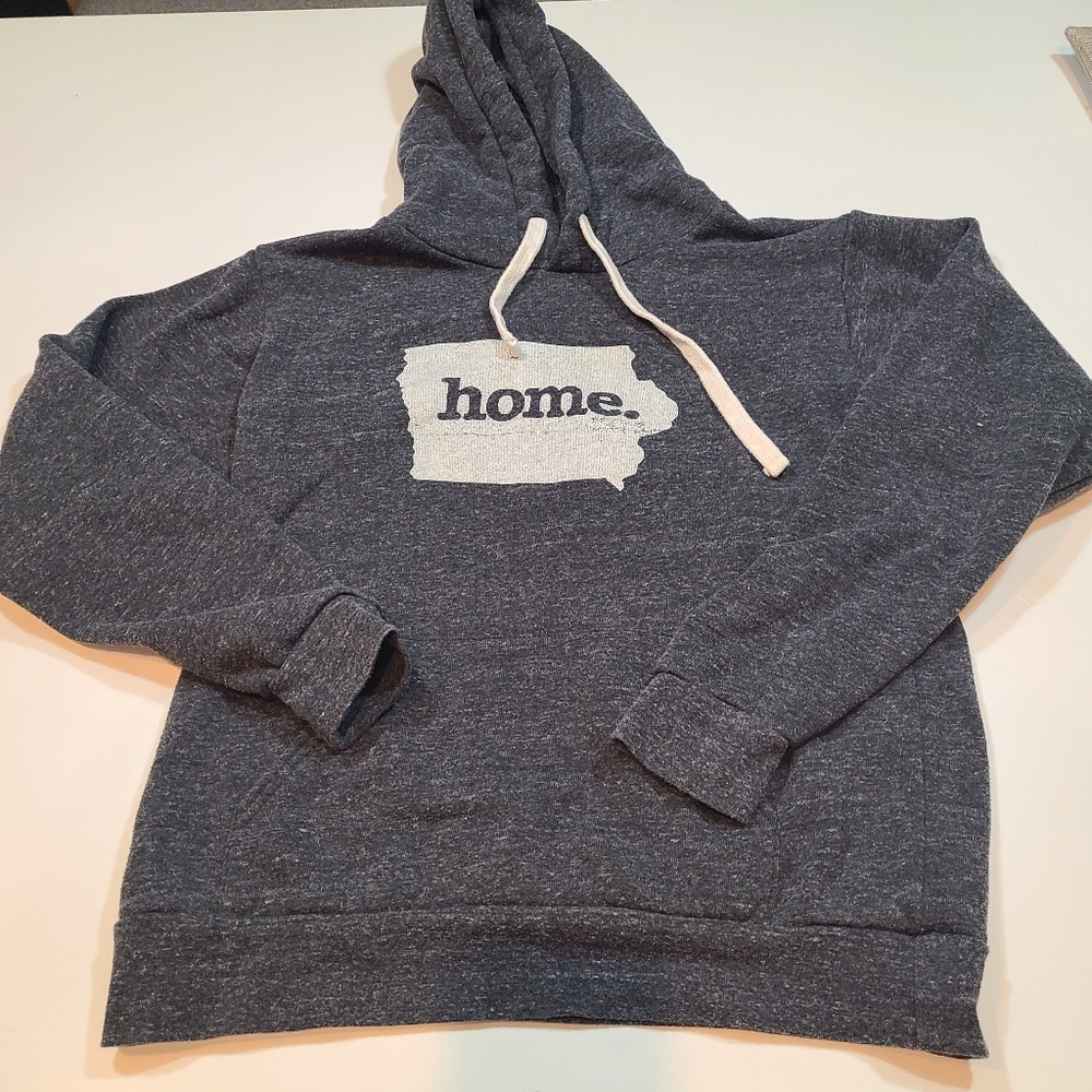 Royal Apparel Gray Hoodie Iowa Home Print in Size Medium